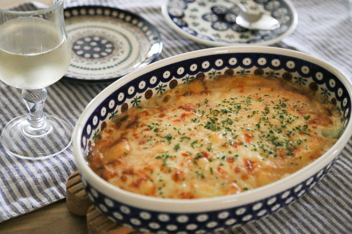 オーブン皿でグラタン料理