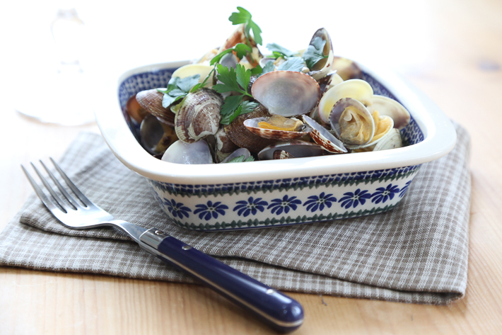 あさりのワイン蒸し