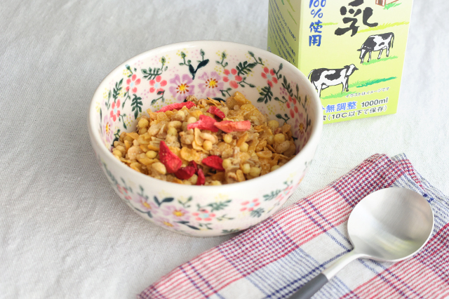 ポーランド陶器　ボウルφ13cmフラット