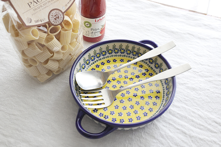 オーブン皿（ラウンド）ポーリッシュポタリー(ポーランド食器)