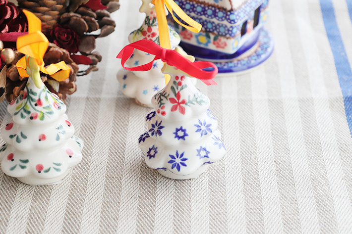 新品　ポーリッシュポタリー　VENA社　お花畑　クリスマスツリー　置物 お花畑柄クリスマスツリーポーリッシュポタリー