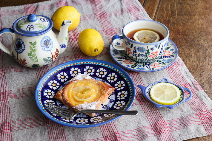 ポーランド陶器　平皿φ19cm