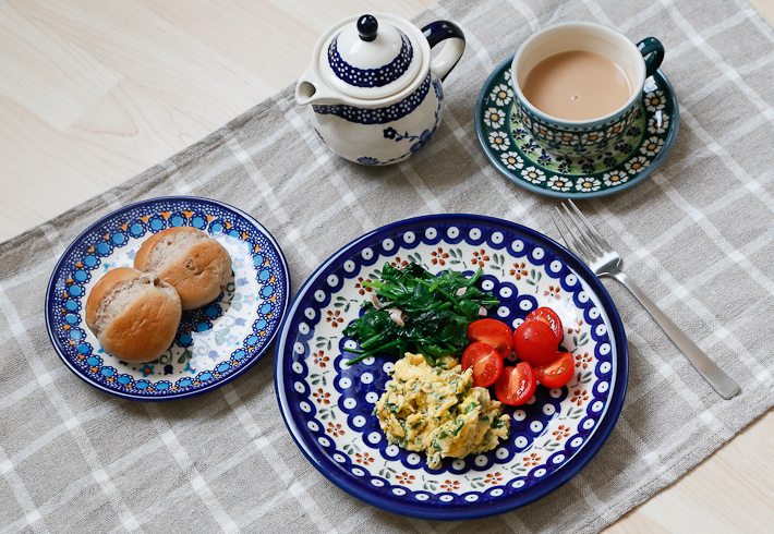 ポーランド陶器　ディナープレートイメージ